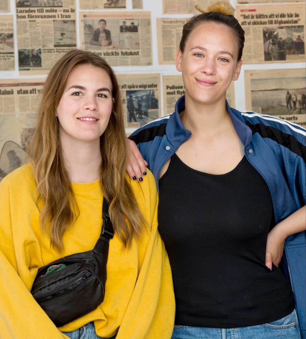 Mira Björkegren och Bea Rundström. Mira Björkegren, projektedare och Bea Rundström, socionom arbetar tillsammans på Ensamkommandes Förbund, en mötesplats för nyanlända ungdomar.