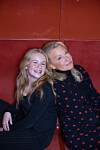 Skådespelarna Matilda Gross och Katarina Ewerlöf.
