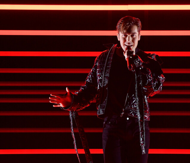 Mello-etta! Låten Dance You Off gjorde Benjamin till vinnare av Melodifestivalen 2018. Mello-etta! Låten Dance You Off gjorde Benjamin till vinnare av Melodifestivalen 2018.