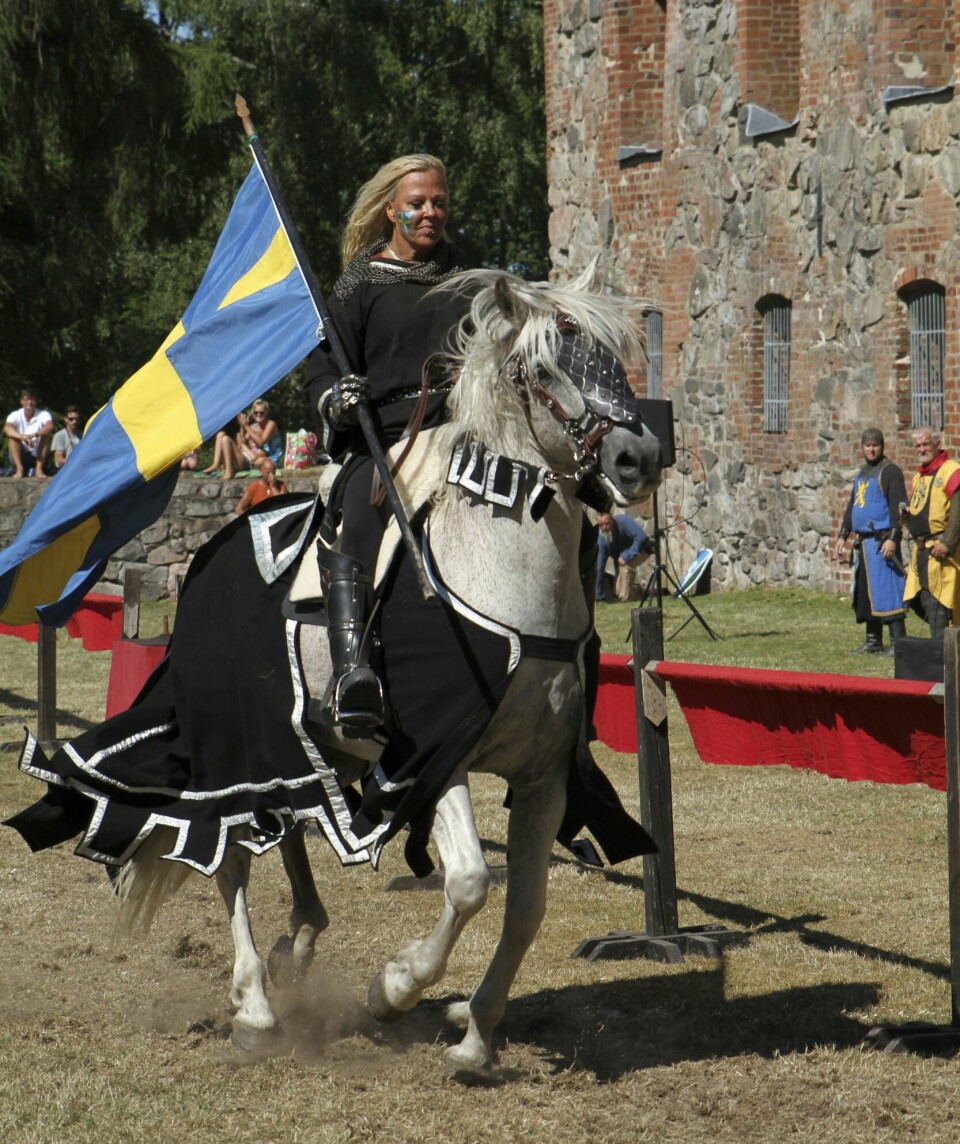 Kerstin och hästen Cameron vid Gräfsnäs tornerspel 2023. Kerstin och hästen Cameron vid Gräfsnäs tornerspel 2023.