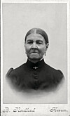 Under åren har Martin kart­lagt hundratals fotografier. Här är anmodern Sara Katarina Nilsdotter (1820-1910), som kallades för Kajsa och var gift med Jonas, den första i släkten med efternamnet Svedberg.