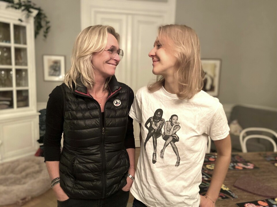Marie Jönsson med 17-åriga dottern Anna. Marie Jönsson med 17-åriga dottern Anna.
