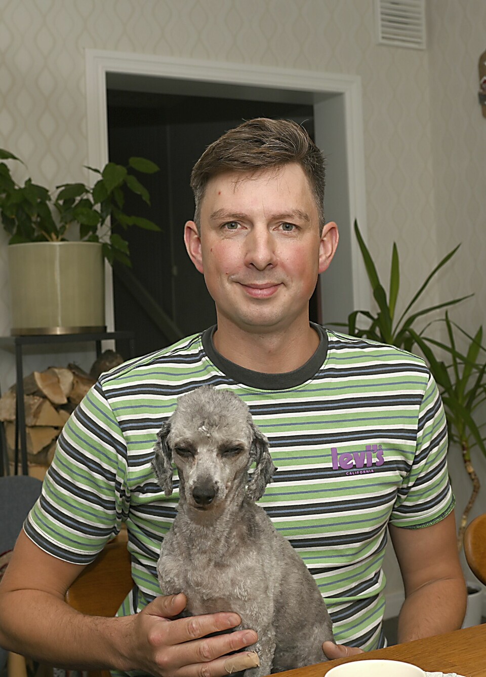 ”Jag brinner framför allt för förebyggande djurvård såsom god avel och att djur inte lider i tysthet i onödan” säger veterinären Jeremias. ”Jag brinner framför allt för förebyggande djurvård såsom god avel och att djur inte lider i tysthet i onödan” säger veterinären Jeremias.