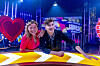 Lotta Engberg leder i dag Bingolotto tillsammans med Daniel Norberg. TV4 bekräftar att söndagens sändning kommer bli ett hyllningsprogram till Leif ”Loket” Olsson.