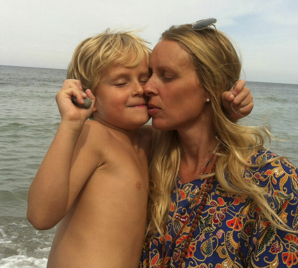 Theo var ett efterlängtat barn. Tove och hennes dåvarande man hade kämpat för att bli föräldrar. Theo var ett efterlängtat barn. Tove och hennes dåvarande man hade kämpat för att bli föräldrar.