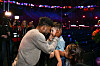 Delad glädje är dubbel glädje. John med sina barn Michael och Naomi efter att ha gått till final i Melodifestivalen 2022.