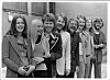 Anni-Frid Lyngstad, Agnetha Fältskog, Björn Ulvaeus, Benny Andersson, Stig 'Stikkan' Anderson, Rutger Gunnarsson, Janne Schaffer och Michael B. Tretow. Gruppbilden är tagen år 1973.