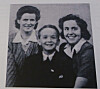 Ulla-Brita, Ivan och Gladys julen 1946.