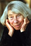 Tove Jansson ligger begravd på Sandudds begravningsplats i Helsingfors.