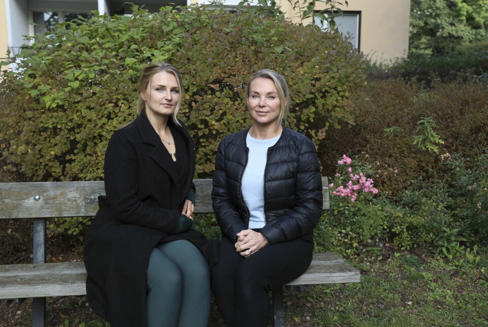 Jennifer fick ett arbete nästan direkt, Anna tar konsultuppdrag medan hon söker jobb. Jennifer fick ett arbete nästan direkt, Anna tar konsultuppdrag medan hon söker jobb.