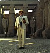 Mycket av det Agatha Christie upplevde på sina resor lät hon sina karaktärer också uppleva i böckerna. Även om vissa av dem, som Hercule Poirot, inte alls tycker om att resa.