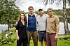 ”Den nya filmen är vacker ”, säger Mads om Den siste vikingen som ska ha premiär senare i år. Här med Sofie Gråbøl som många känner igen från serien Brottet, regissören Anders Thomas Jensen och skådisen Nikolaj Lie Kaas.