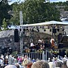 Ulla har bland annat uppträtt på Visfestivalen i Västervik.