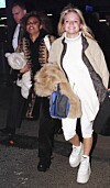 Emma Bunton i capribyxor till höga platåer (i sällskap av Spice girls-kollegan Melanie 'Mel B' Brown).