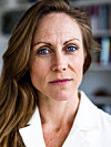 Elin Lindsäter, psykolog och docent i psykologi vid Karolinska Institutet.