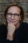 Det går att bli kvitt ett kontrollbehov, menar psykologen Cecilia Fyring.