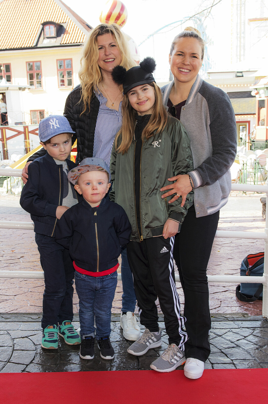 anja pärson och filippa rådin med barnen