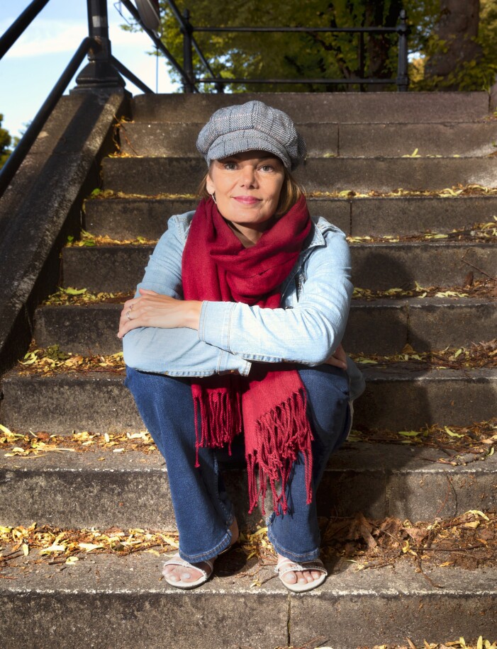 Sandra har ordnat träffar för resandefolk i Gävle. – Det är jättefint och spännande att träffa andra resande från olika grenar, säger hon. Sandra Englund från Gävle släktforskade med hjälp av DNA och fick veta att hon tillhör det romska minoriteten resandefolket.