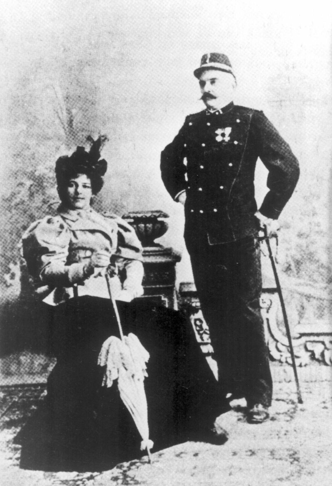 Margaretha Zelle tillsammans med maken Rudolph McLeod. Margaretha Zelle tillsammans med maken Rudolph McLeod.
