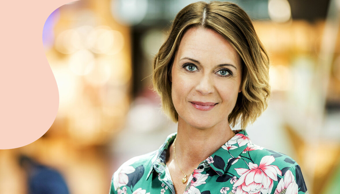 Populära SVT-programledaren drabbad av hjärnblödning
