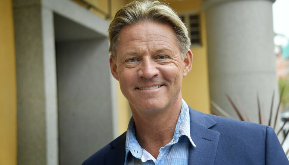 Mikael Sandström nappade på Lotta Engbergs flört i Aftonbladet. Mikael Sandström nappade på Lotta Engbergs flört i Aftonbladet.