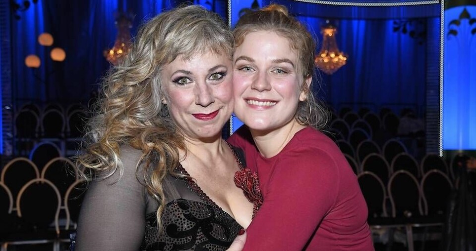 Stina Wollter med dottern Lisa. Foto: IBL Stina Wollter med dottern Lisa. Foto: IBL