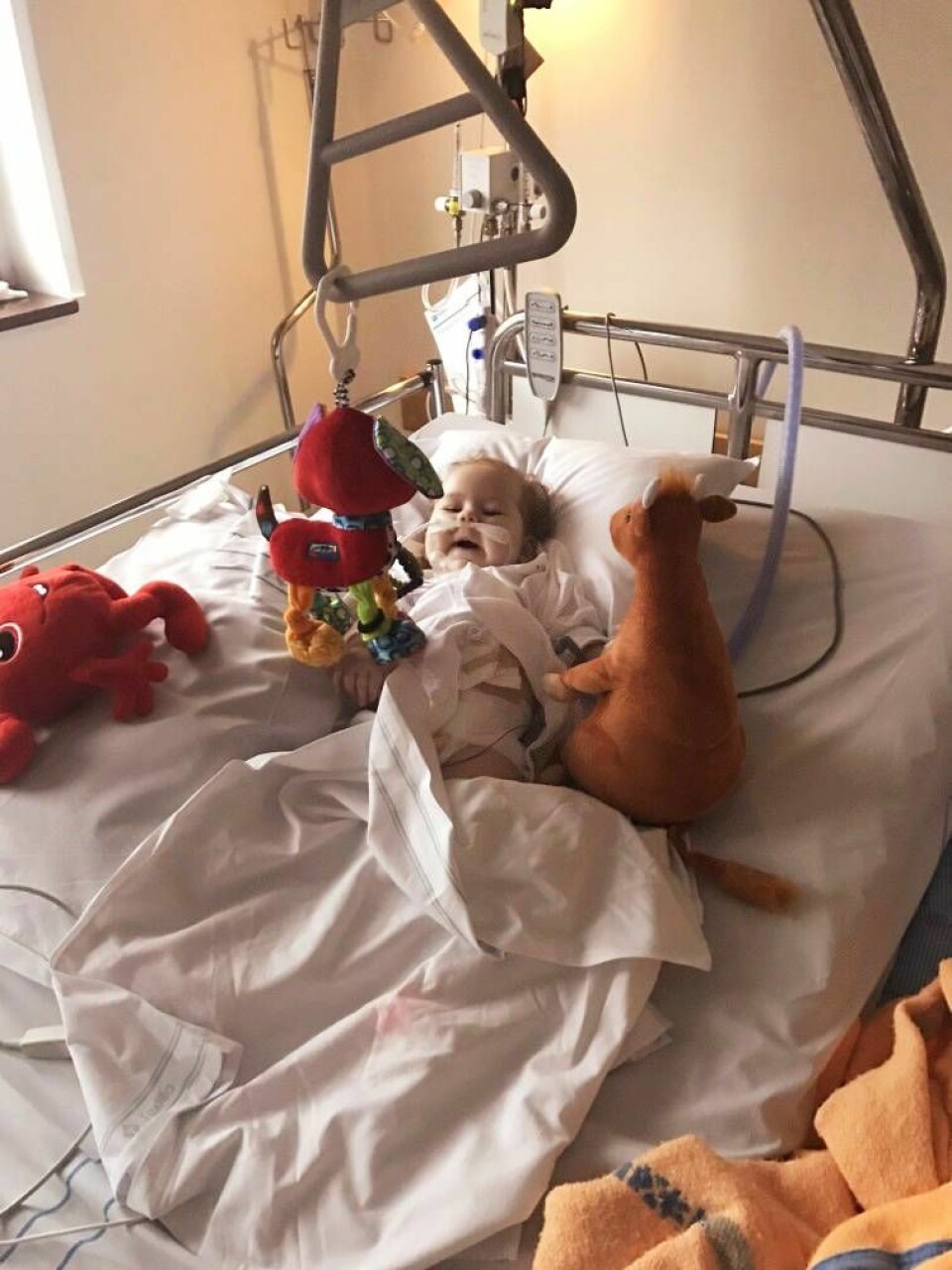 Det har blivit en hel del sjukhusbesök för lilla Elly. Foto: Privat Det har blivit en hel del sjukhusbesök för lilla Elly. Foto: Privat