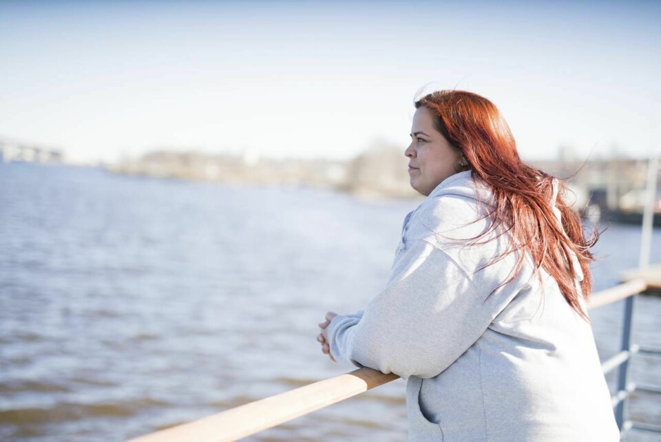 Sara kände sig ledsen, arg och besviken på sig själv. ”Jag vill hjälpa andra som är fast i spelmissbruk. Det är en sjukdom och det finns hjälp att få”, säger hon. Sara kände sig ledsen, arg och besviken på sig själv. ”Jag vill hjälpa andra som är fast i spelmissbruk. Det är en sjukdom och det finns hjälp att få”, säger hon.