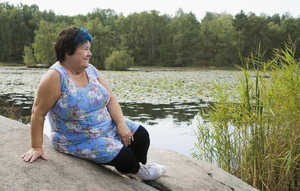 Ann Westin vid Svarte mosse som bara ligger ett par minuter från barndomshemmet. Foto: Julia Sjöberg. Ann Westin vid Svarte mosse som bara ligger ett par minuter från barndomshemmet. Foto: Julia Sjöberg.