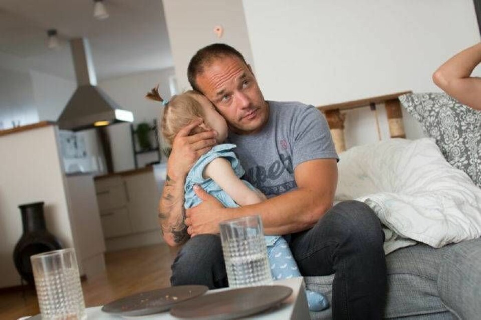 Eleonora med pappa Rickard. Bild: Helena Sjögren Eleonora med pappa Rickard. Bild: Helena Sjögren
