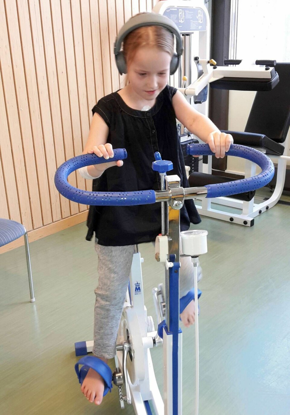 Genom rehabilitering har Vilma återhämtat sig förvånansvärt snabbt. Foto: Privat Genom rehabilitering har Vilma återhämtat sig förvånansvärt snabbt. Foto: Privat