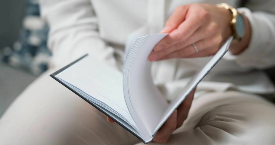Henrietta har skrivit en bok om sina upplevelser, ”Jag äger min story”. Foto: Jennifer Glans Henrietta har skrivit en bok om sina upplevelser, ”Jag äger min story”. Foto: Jennifer Glans