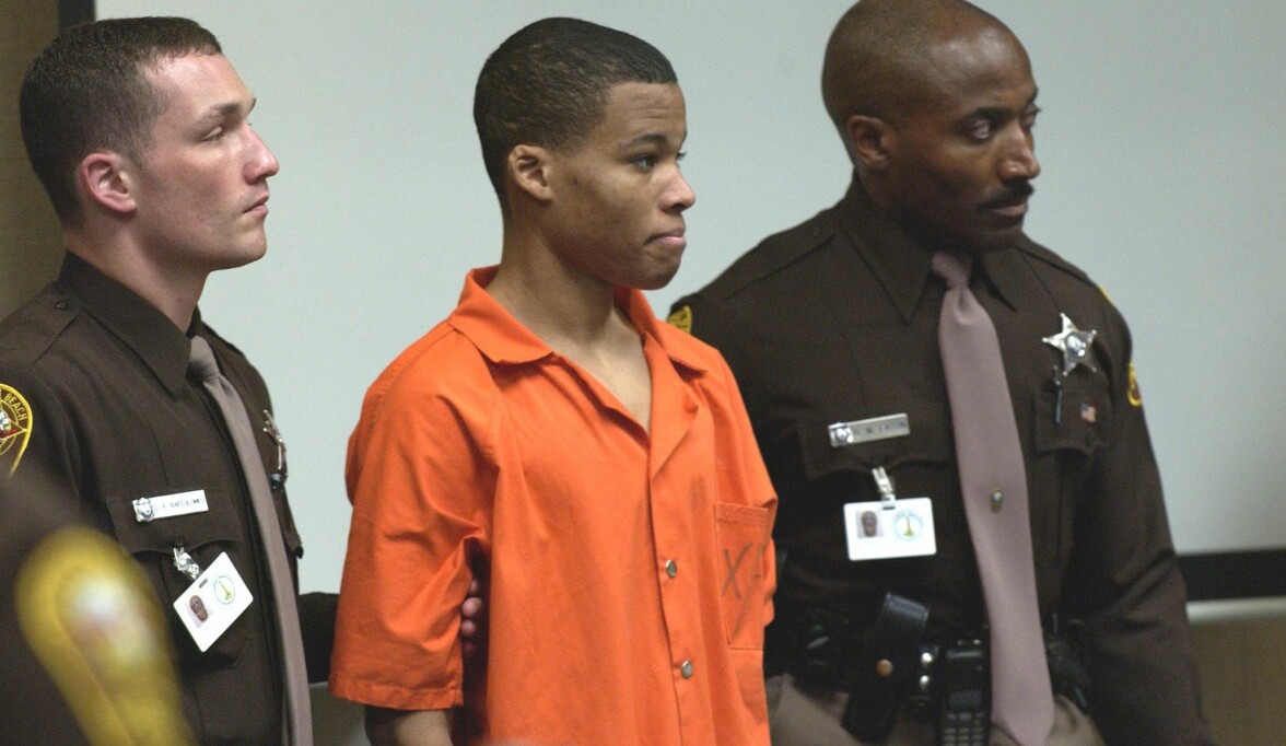 Lee Malvo var bara 17 år när han åkte på en mordturné. Lee Malvo var bara 17 år när han åkte på en mordturné.