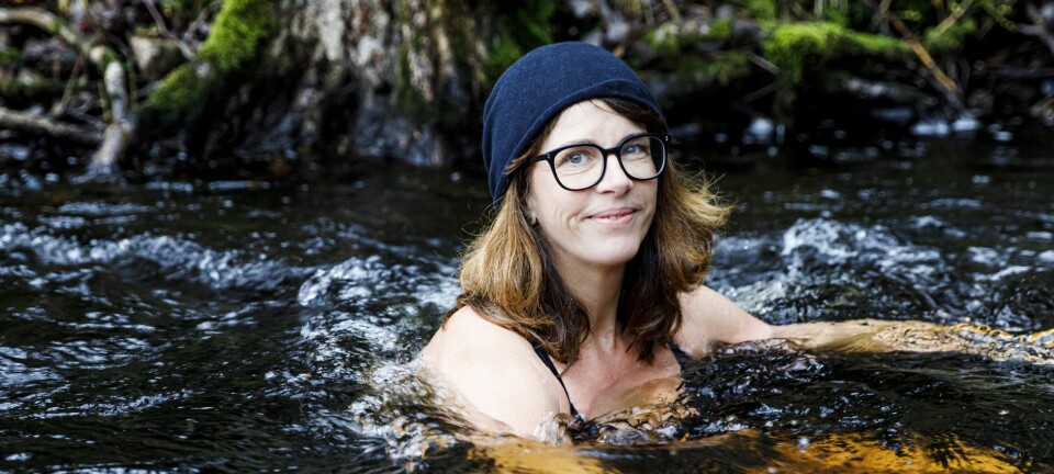 Katrins smärta lindras av kallbad: ”Häftig känsla”