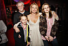 Helena Bergström och Colin Nutley med barnen Timothy och Molly, på filmpremiär 2008.