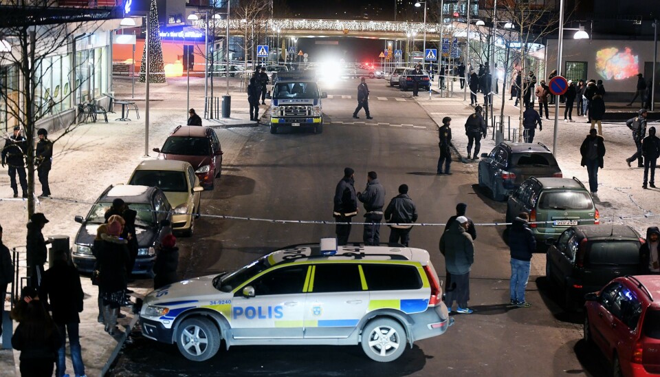 Två bröder sköts ihjäl på ett kafé i Rinkeby i december 2016. Mordet är ännu olöst. Två bröder sköts ihjäl på ett kafé i Rinkeby i december 2016. Mordet är ännu olöst.