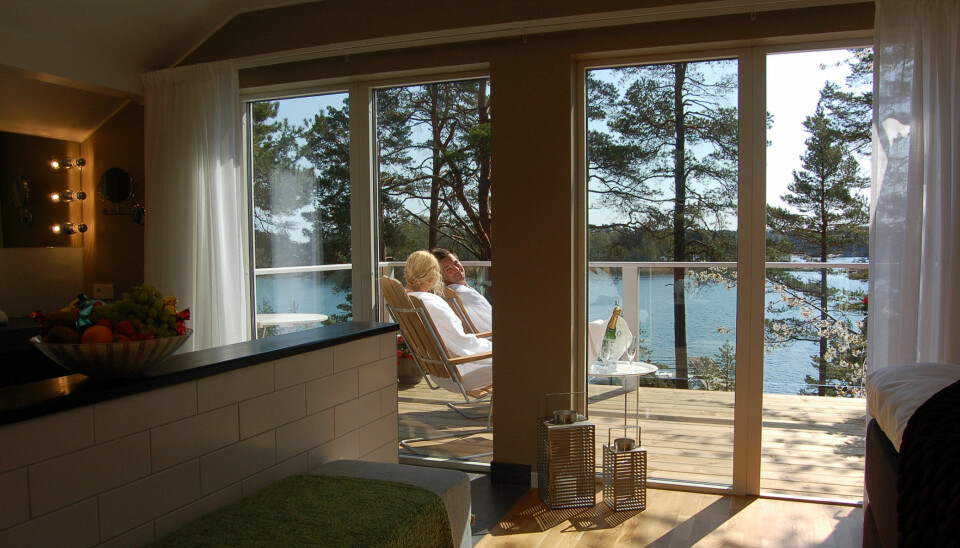 Djurönäset hotell ligger inbäddat i vacker skärgårdsmiljö. Djurönäset hotell ligger inbäddat i vacker skärgårdsmiljö.