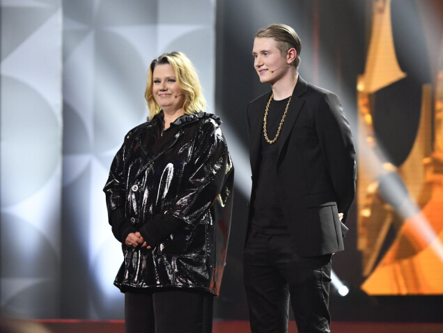 Lena Nilsson och Einár på Guldbaggegalan 2020. Lena Nilsson och Einár på Guldbaggegalan 2020.