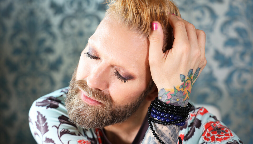 Rickard Söderberg säger att världen i dag är tudelad vad gäller toleransen mot hbtq-personer. Rickard Söderberg säger att världen i dag är tudelad vad gäller toleransen mot hbtq-personer.