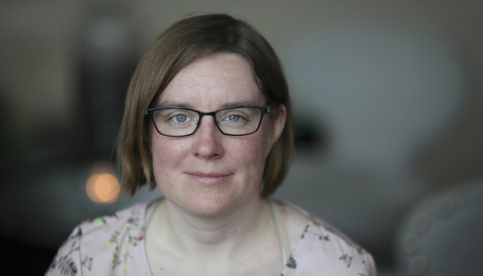 Att arbeta inom försvaret blev inte som Sara Trygg hade tänkt sig, hon blev sexuellt utnyttjad och våldtagen. Att arbeta inom försvaret blev inte som Sara Trygg hade tänkt sig, hon blev sexuellt utnyttjad och våldtagen.