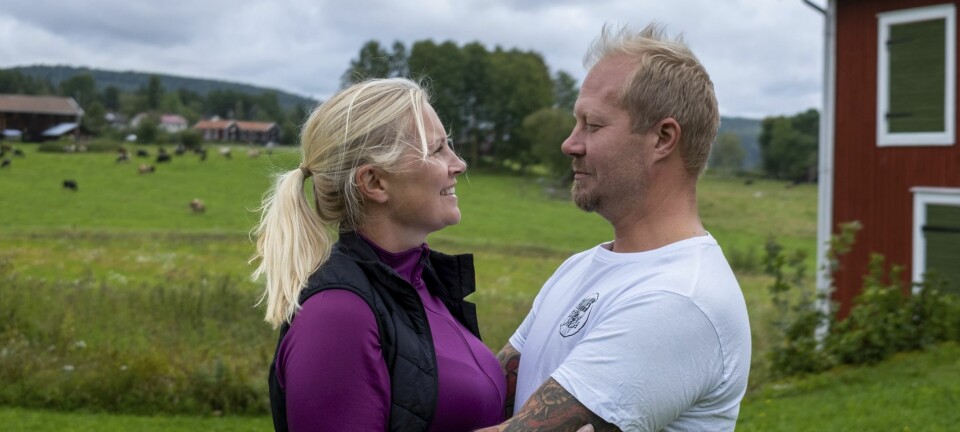 Bondeparet: ”Vi har en okänd tipsare att tacka för vår kärlek”
