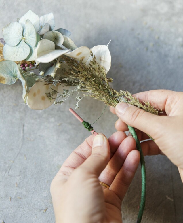 Inred med torkade blommor – så torkar och arrangerar du blommorna