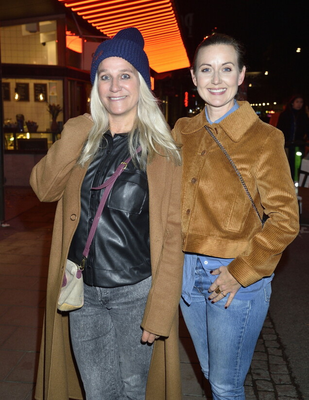 Sanna Lundell och Ann Söderlund har varit parhästar i 15 år, och hyllats för sitt program Djävulsdansen, om medberoende. Nu flyttar duon sin podcast Inte din morsa till Aller Media och Femina. – Vi behövde en tid att prata varje vecka för att inte gå under, säger Ann Söderlund om varför de startade podcasten. Sanna Lundell och Ann Söderlund har varit parhästar i 15 år, och hyllats för sitt program Djävulsdansen, om medberoende. Nu flyttar duon sin podcast Inte din morsa till Aller Media och Femina. – Vi behövde en tid att prata varje vecka för att inte gå under, säger Ann Söderlund om varför de startade podcasten.