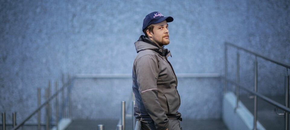 Oskar körde in i ett träd: ”Jag släpade mig bort från den brinnande bilen”