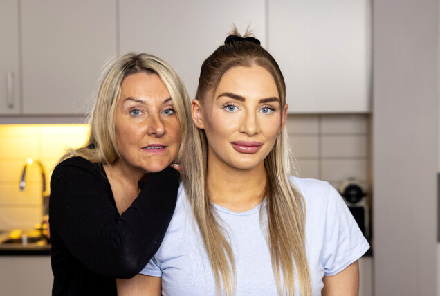 Mamma Trude och Aleksandra. Mamma Trude och Aleksandra.