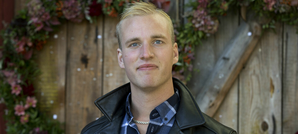 Bonde-Simons första bild på dottern väcker reaktioner