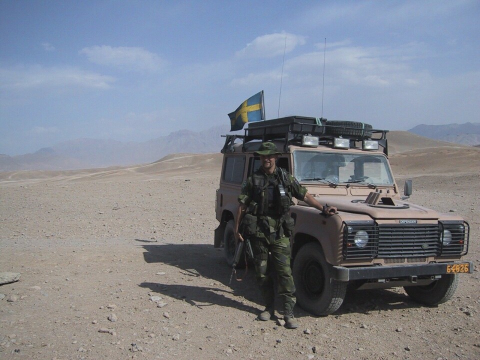 Yrkeslivet för Dags del kom att handla om försvar och säkerhet. Här ses han i Afghanistan år 2004. Yrkeslivet för Dags del kom att handla om försvar och säkerhet. Här ses han i Afghanistan år 2004.