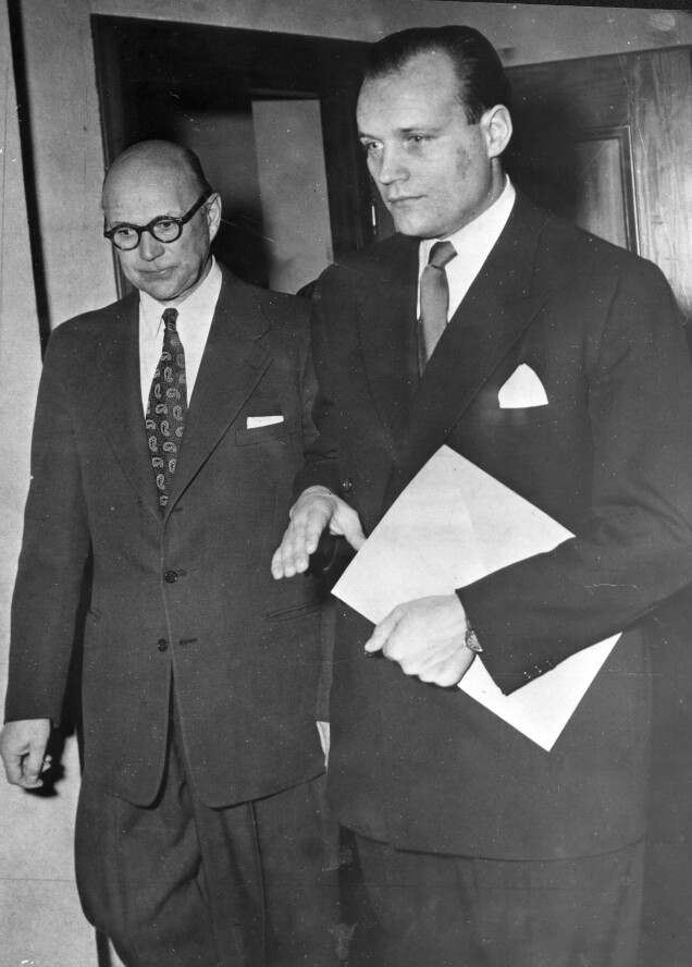 Haijby åtalades för utpressning och försvarades av en ung Henning Sjöström 1952. Haijby åtalades för utpressning och försvarades av en ung Henning Sjöström 1952.