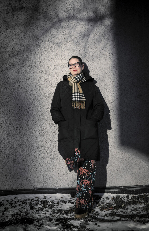 Tack vare terapi har Maria i dag blivit kvitt de många psykiska och fysiska symtom som hon lidit av till följd av sitt barndomstrauma. Tack vare terapi har Maria i dag blivit kvitt de många psykiska och fysiska symtom som hon lidit av till följd av sitt barndomstrauma.
