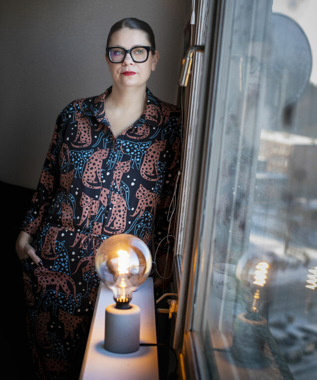 Som barn vågade Maria aldrig berätta för någon om det hon upplevde hemma. Som barn vågade Maria aldrig berätta för någon om det hon upplevde hemma.